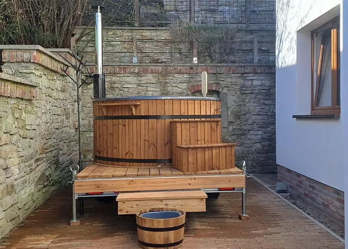 33 Apartmán Chvalkovice (Hradec Kralove)